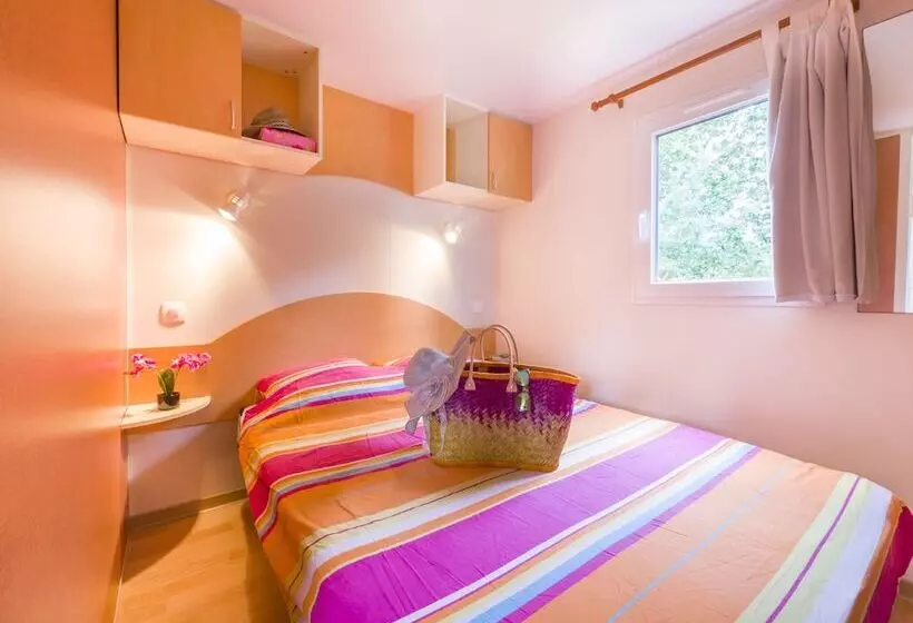 Hotelli Yelloh Village L Océan Breton