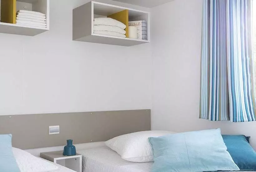 Hotelli Yelloh Village L Océan Breton