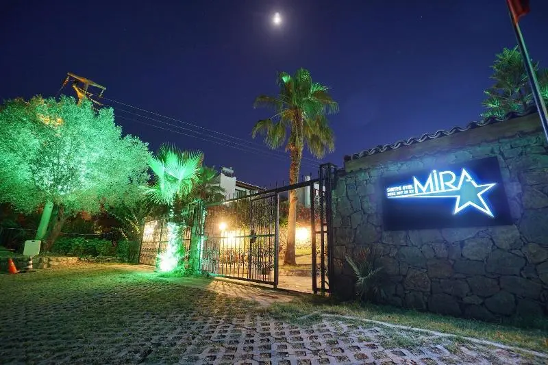 Mira Suites