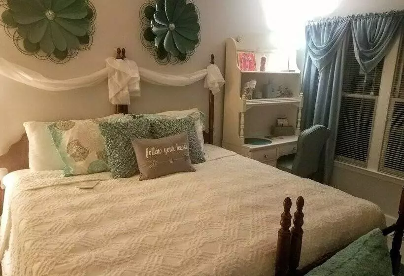 Stockbridge Lakes Bed & Breakfast