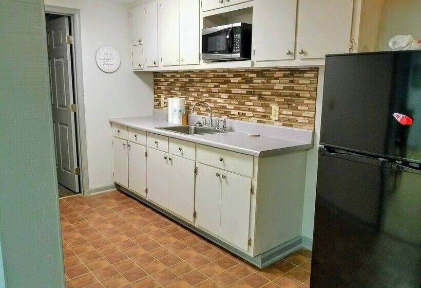 Stockbridge Lakes Bed & Breakfast