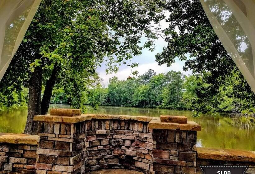 Stockbridge Lakes Bed & Breakfast