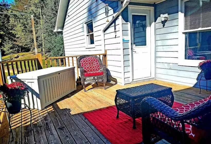 Stockbridge Lakes Bed & Breakfast