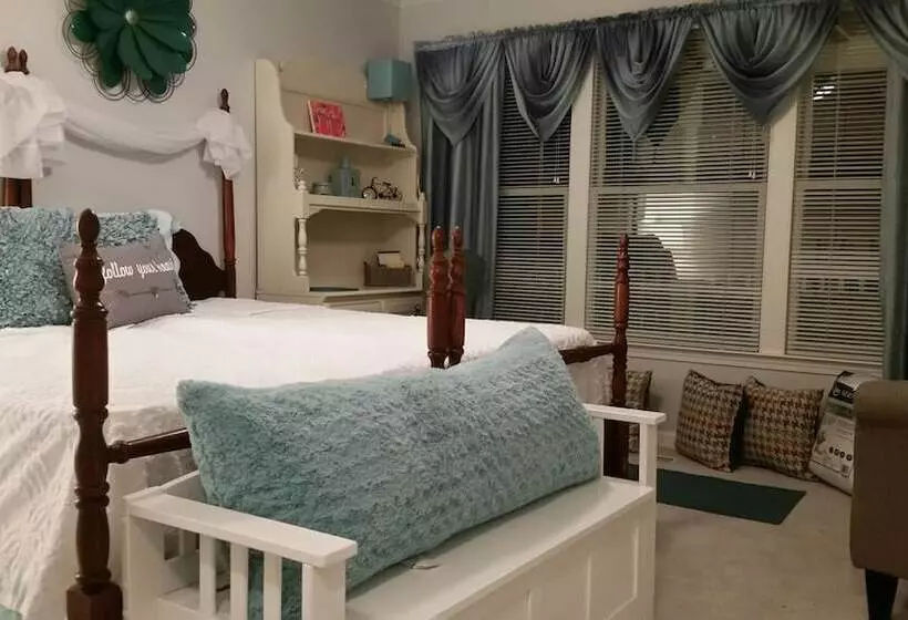 Stockbridge Lakes Bed & Breakfast