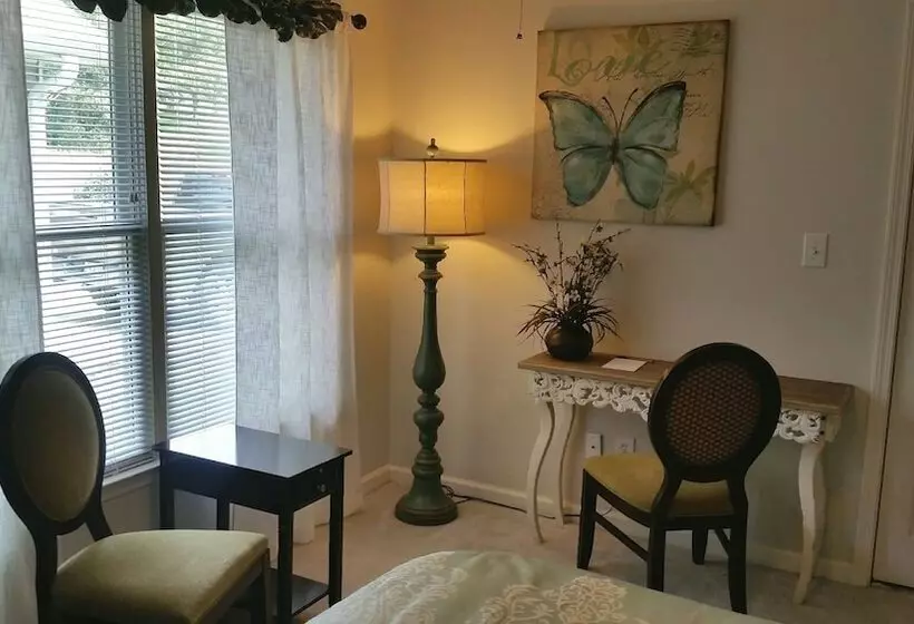 Stockbridge Lakes Bed & Breakfast