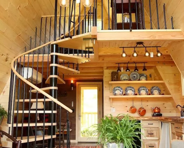 Treehouse Village Inn