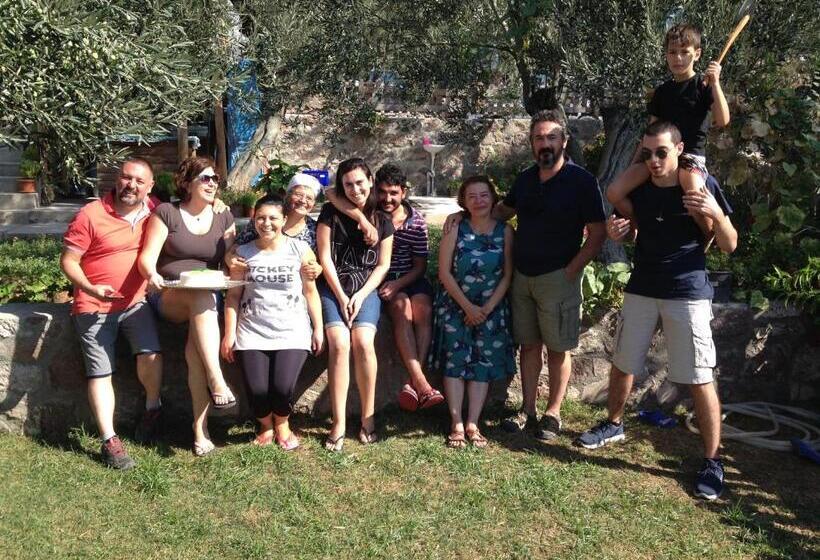 Assos Nazan Motel Restoran Beach