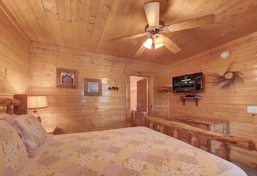Estate Of Relaxation Nine Bedroom Cabin