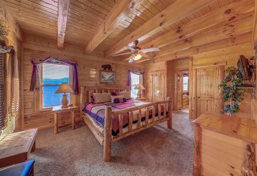 Estate Of Relaxation Nine Bedroom Cabin