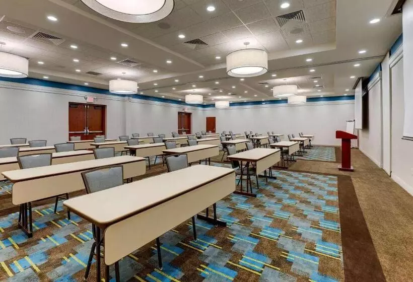 ホテル Drury Inn & Suites Phoenix Chandler Fashion Center