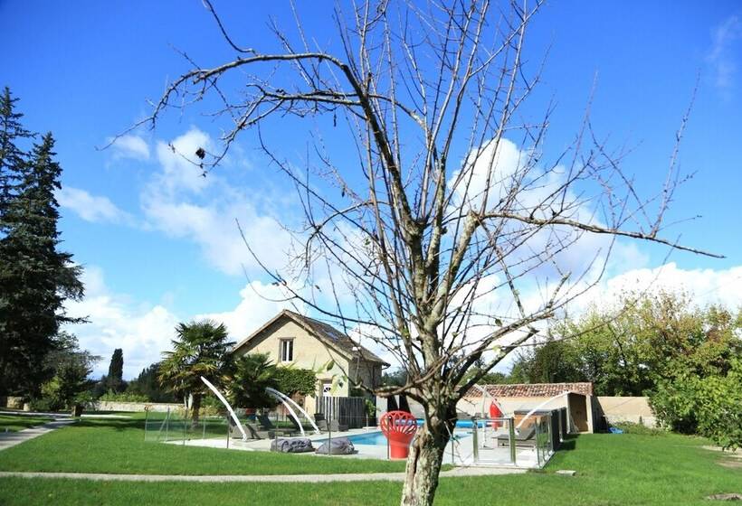 펜션 Chateau De Courtebotte