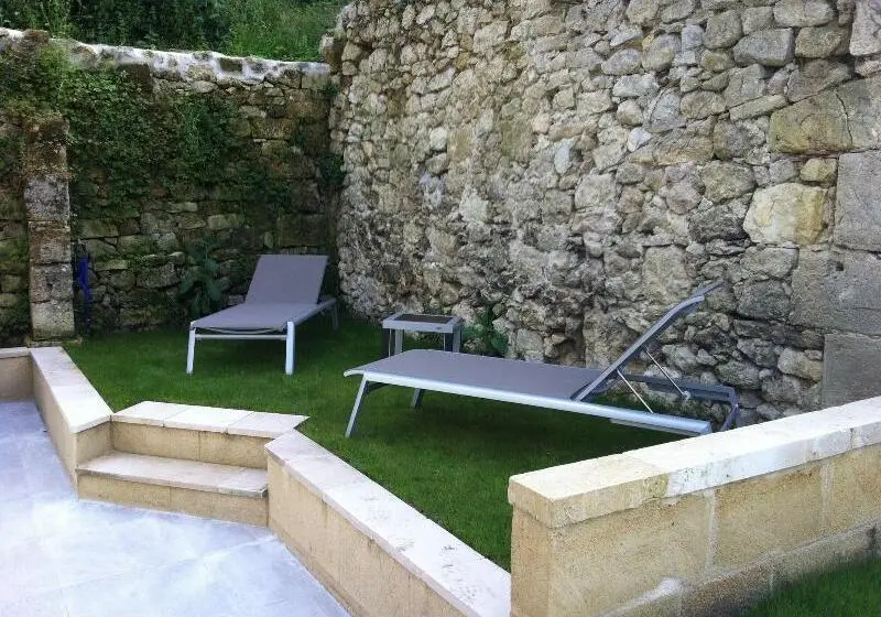 Majatalo Chateau De Courtebotte