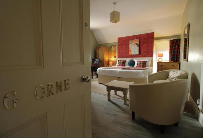 پانسیون Clifton Villa Guest House