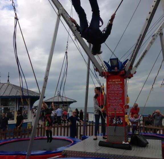 پانسیون Clifton Villa Guest House