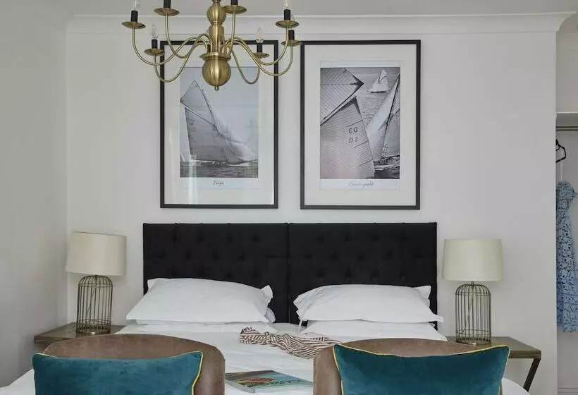 پانسیون Lyme Townhouse