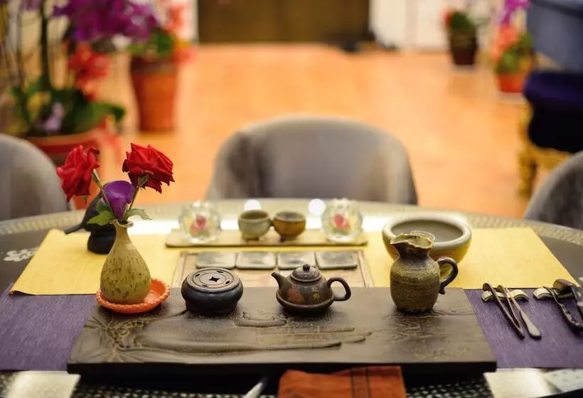 تختخواب و صبحانه Victoria Manor