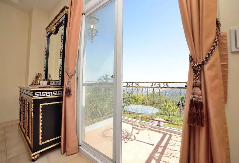 تختخواب و صبحانه Victoria Manor