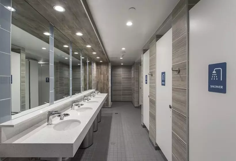 Hi Los Angeles   Santa Monica Hostel