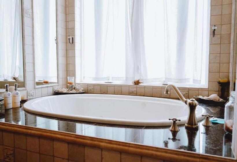 Fogadó Tara Vineyard & Winery Estate