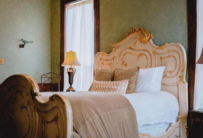 Fogadó Tara Vineyard & Winery Estate