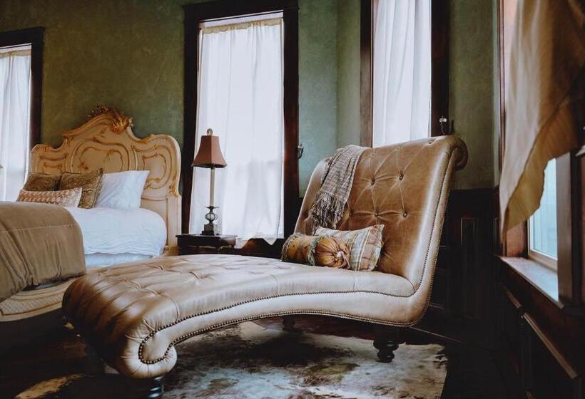 Fogadó Tara Vineyard & Winery Estate