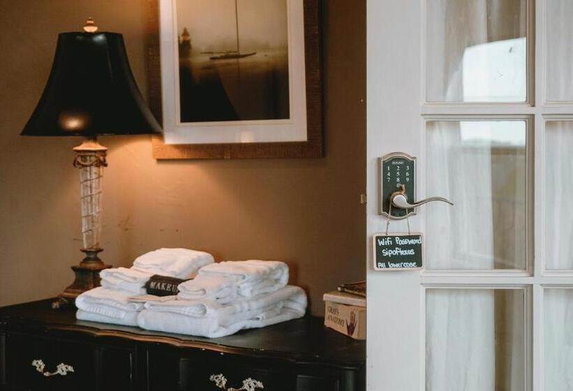 Fogadó Tara Vineyard & Winery Estate