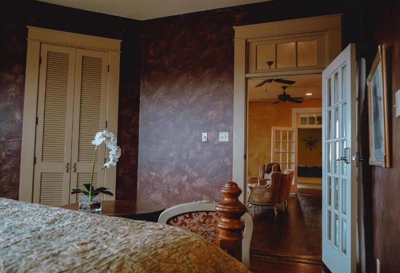 Fogadó Tara Vineyard & Winery Estate