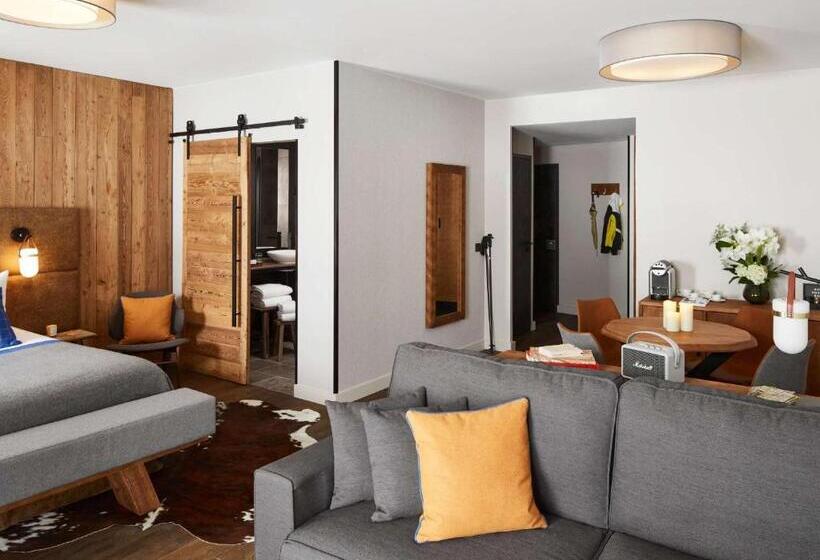 Отель Ecrin Blanc Resort Courchevel   Aquapark