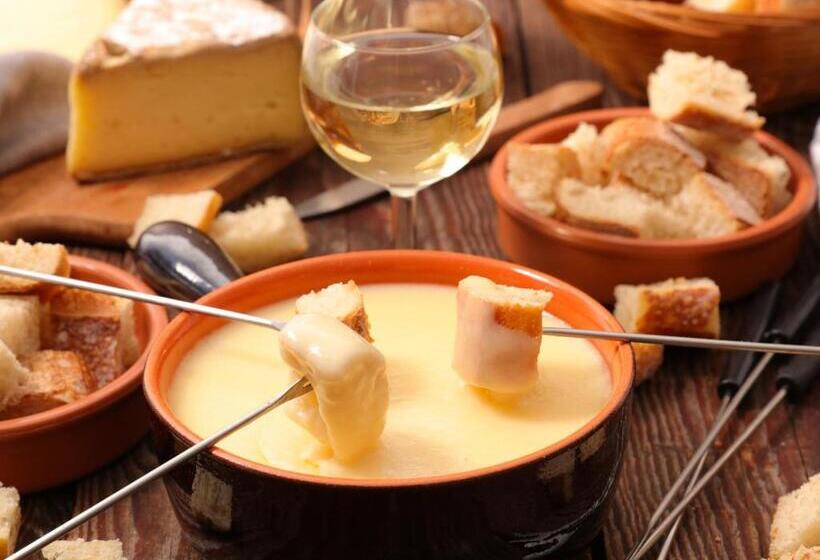 Отель Ecrin Blanc Resort Courchevel   Aquapark