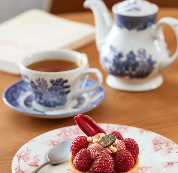 Отель Ecrin Blanc Resort Courchevel   Aquapark