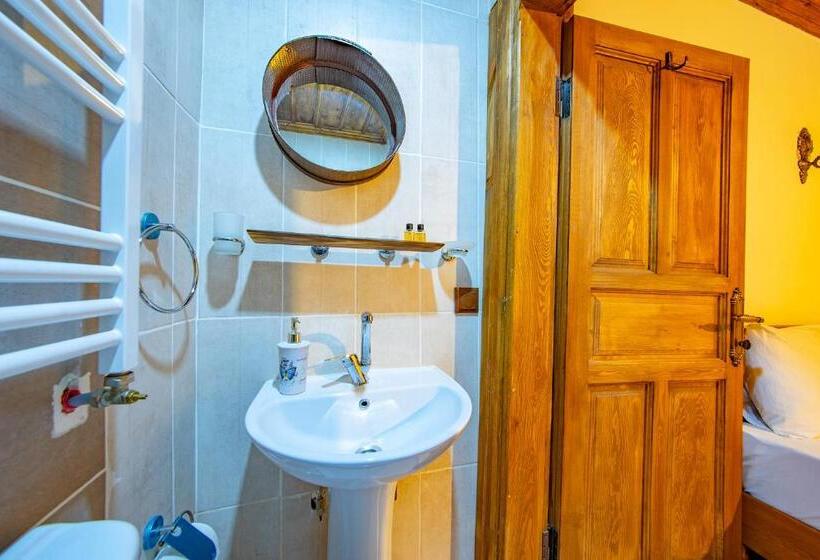 호텔 Hanedan Konak