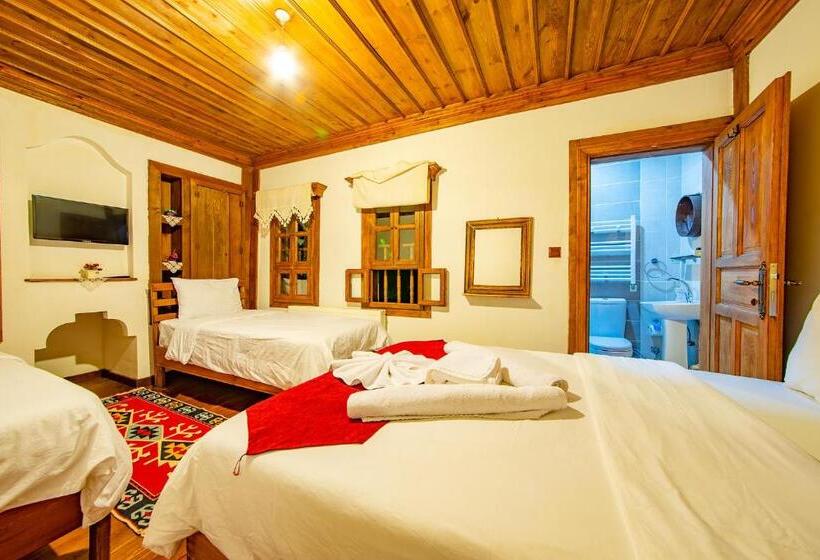 호텔 Hanedan Konak