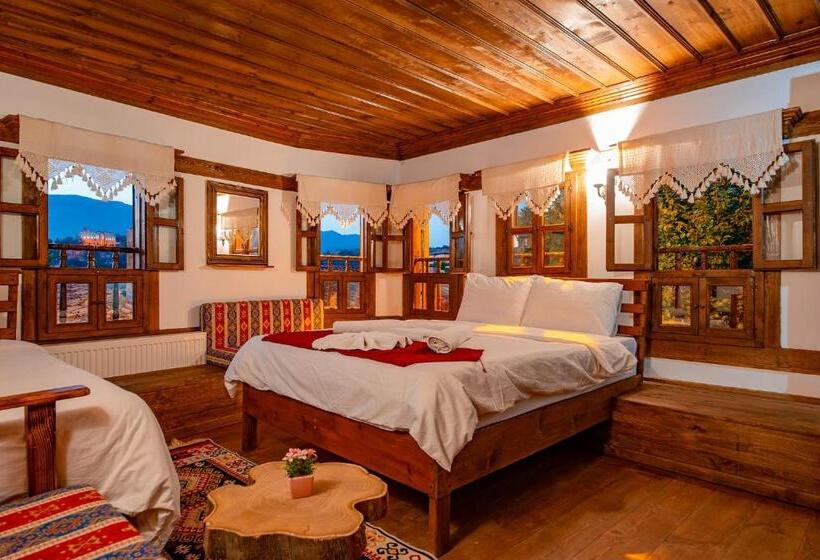 호텔 Hanedan Konak