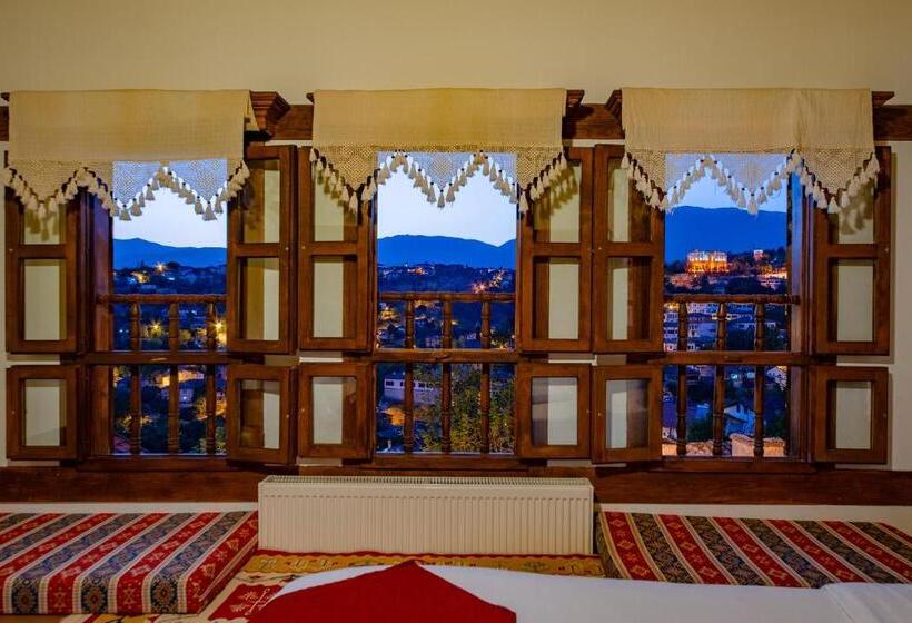 호텔 Hanedan Konak