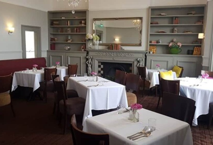 فندق Hatfield Lodge