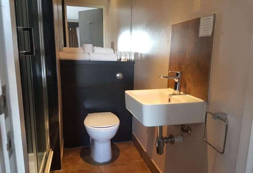 فندق Hatfield Lodge