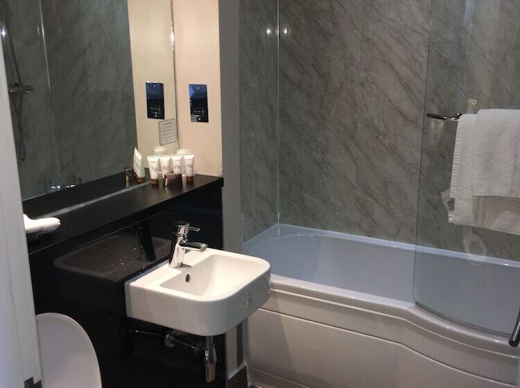 فندق Hatfield Lodge