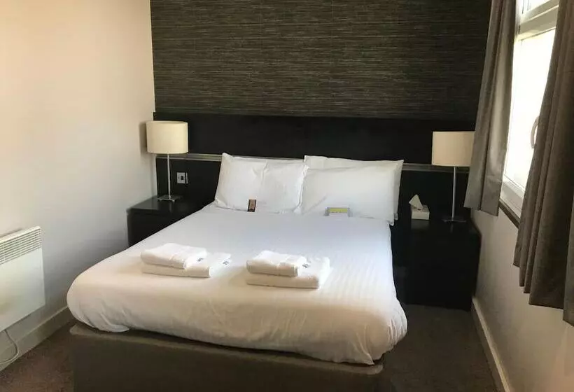 Hotel Hatfield Lodge