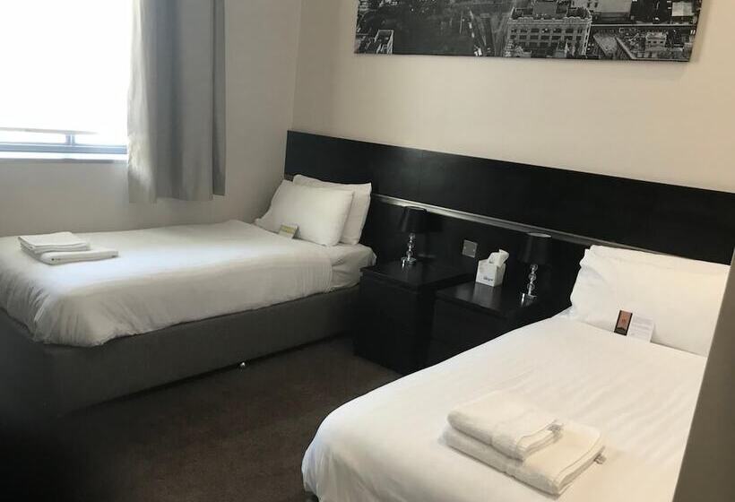 فندق Hatfield Lodge