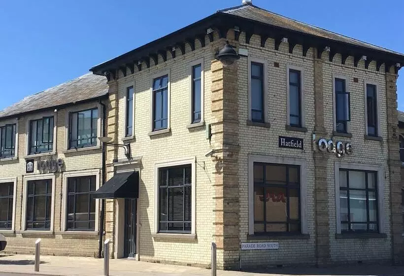 Hotel Hatfield Lodge