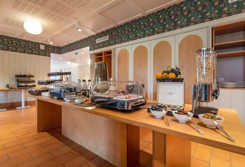 Hotelli Hôtel Restaurant Villa Joséphine