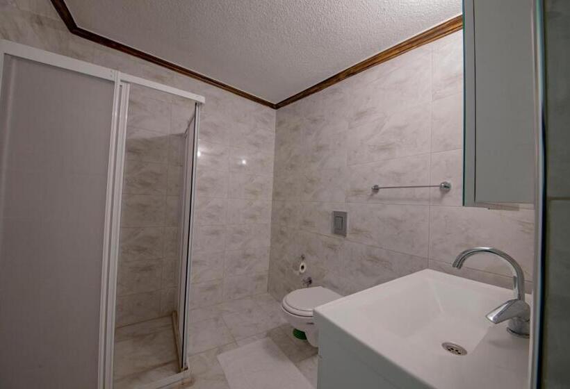 هتل Kemal Stone House