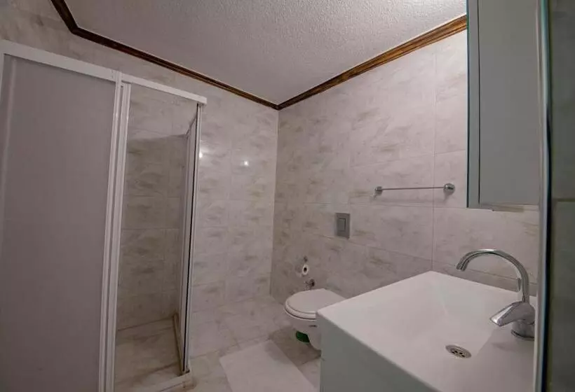 Hotelli Kemal Stone House