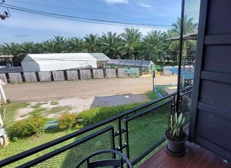 Kipbox Hotel Trang