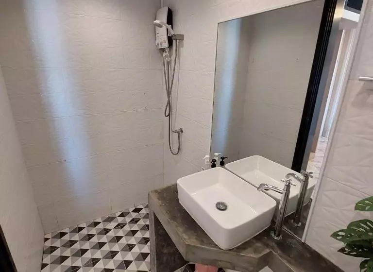 Kipbox Hotel Trang