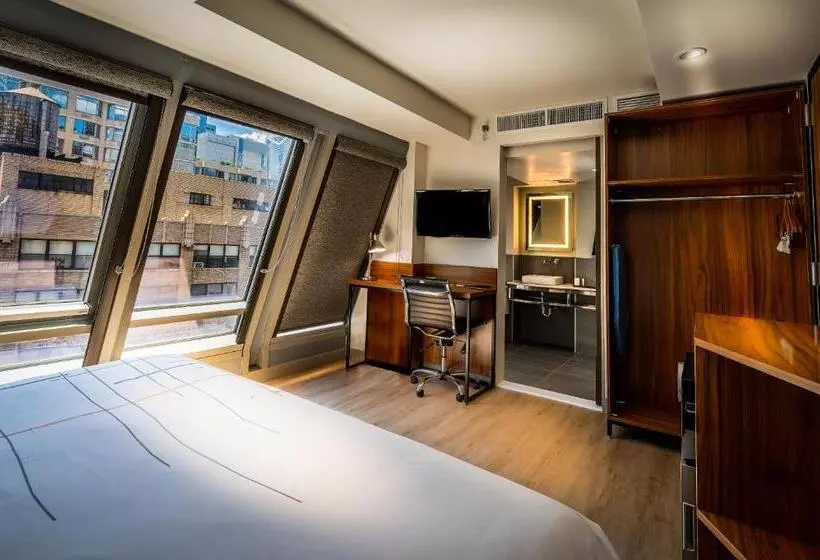 هتل La Quinta by Wyndham Time Square South