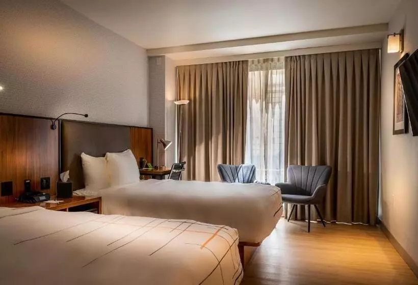 هتل La Quinta by Wyndham Time Square South