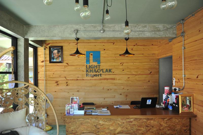 Otel Light Khaolak Resort