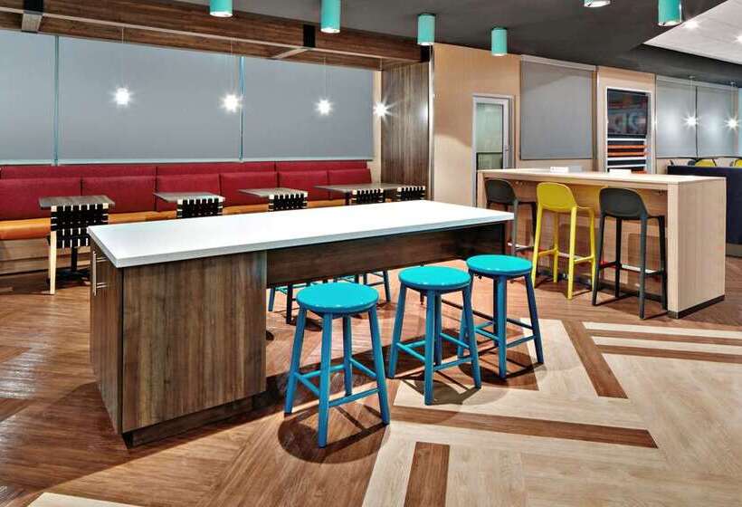 בית מלון כפרי Tru By Hilton Terrell