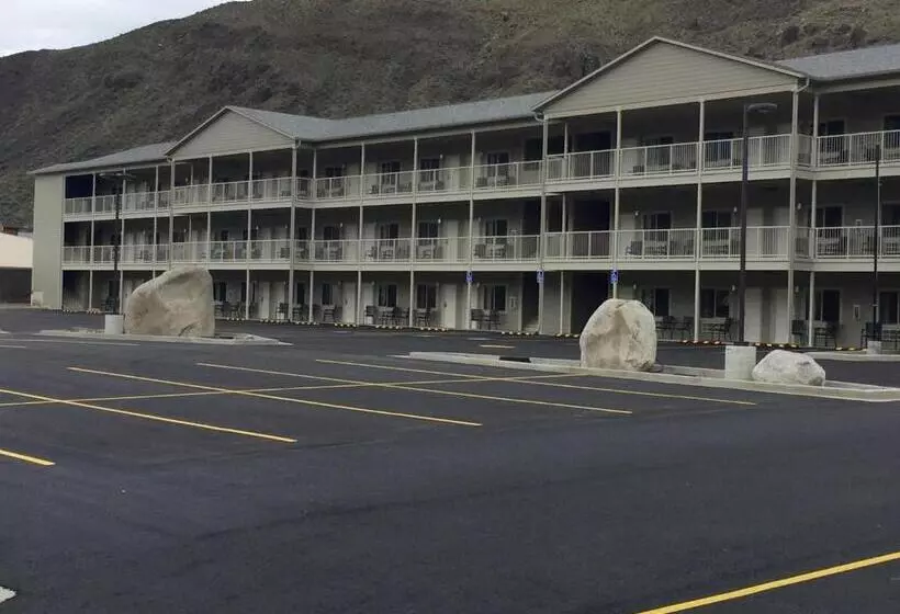 ホテル Yellowstone Big Rock Inn